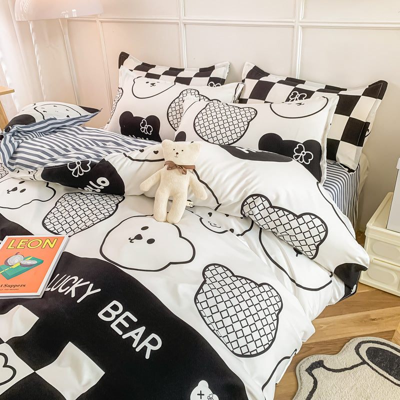 Cozy black and white bedding set with a cute bear design