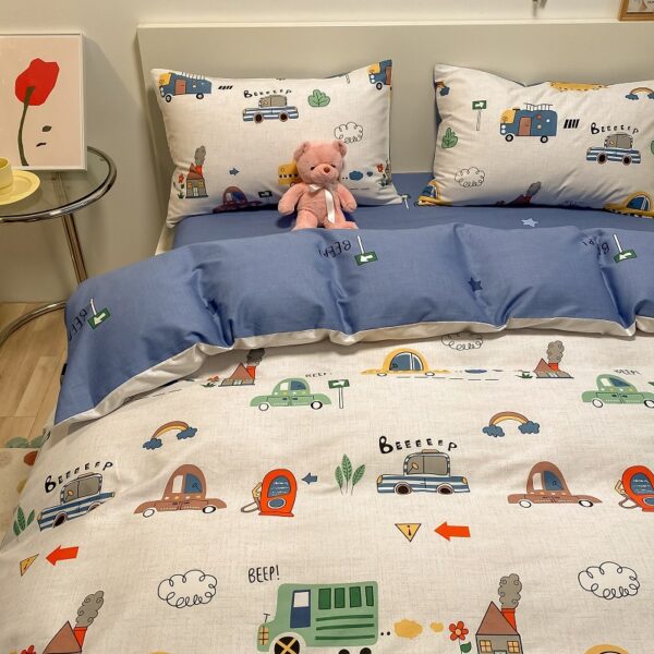 Children's bedding set with colorful car and road print
